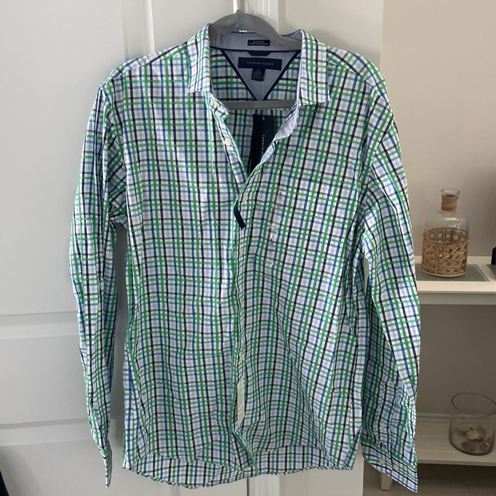 TOMMY HILFIGER NWT button down